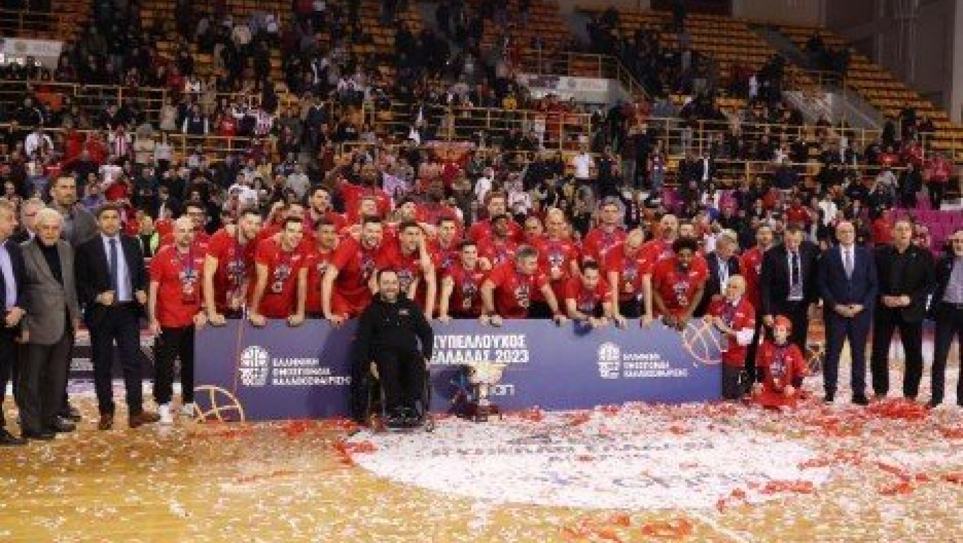 Γιαννακόπουλος για τη φωτό Αυγενάκη-Ολυμπιακού: «Τι άλλο να κάνει για να φάει μαύρο;»