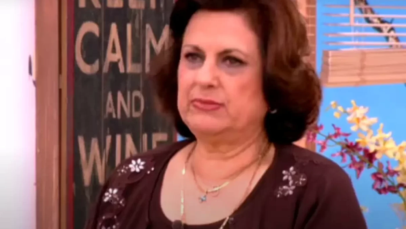 Μαίρη Παναγάκου: Ράκος η τηλεμαγείρισσα μετά την κηδεία του γιου της