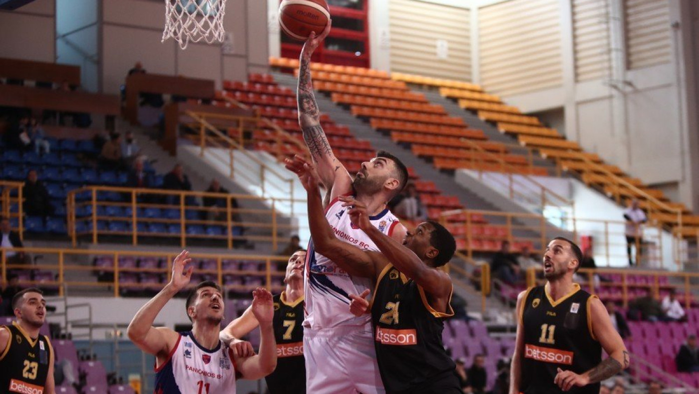 ΚΑΕ Πανιώνιος: «Μόνοι μας και όλοι τους- Απαιτούμε ισονομία»