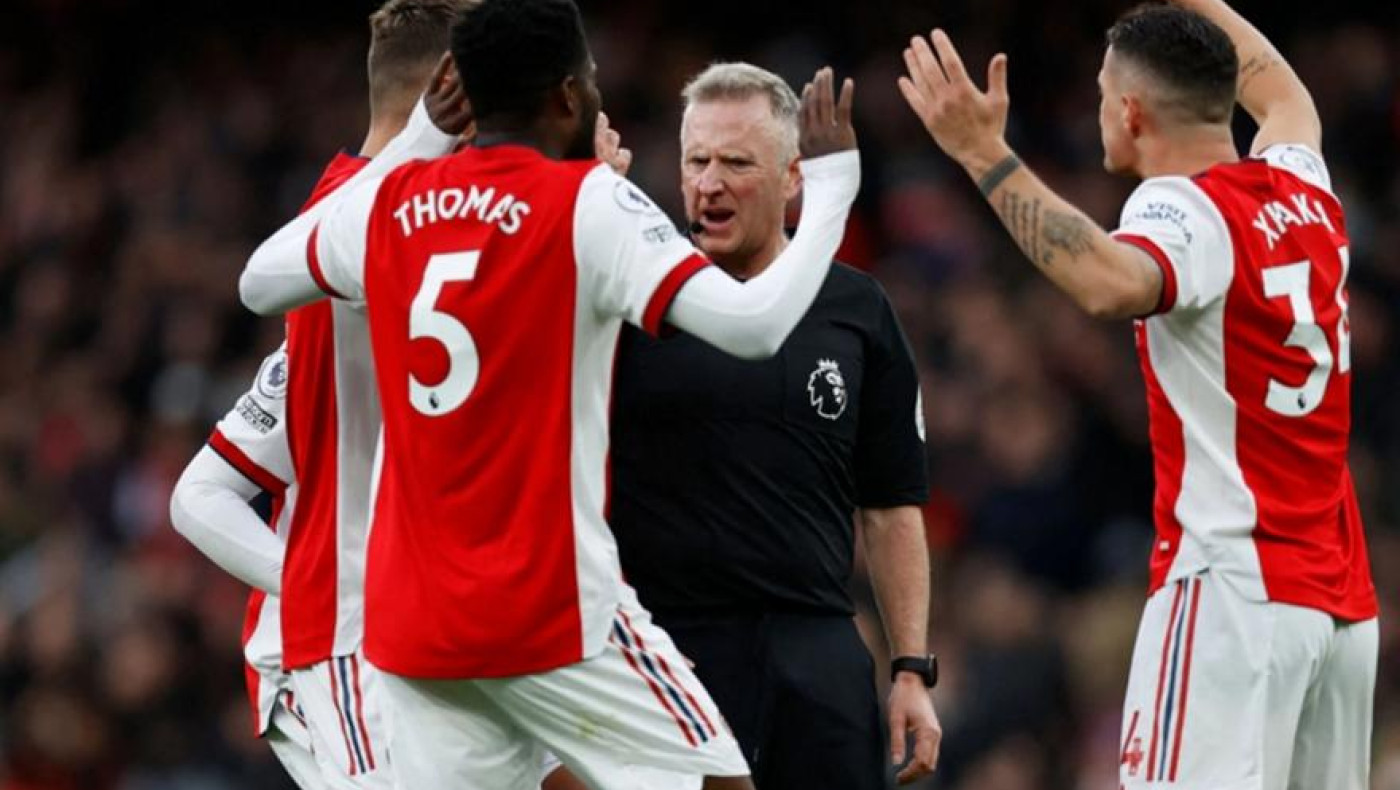 Αγγλία: Οι διαιτητές θα φορέσουν πρώτη φορά κάμερα σώματος