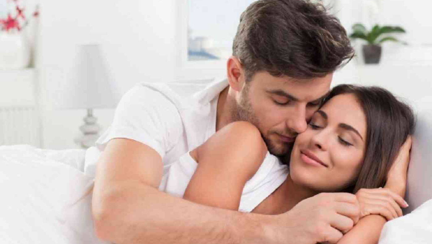 Ξέρετε πόσα χρόνια «κρύβει» το συχνό σεξ;