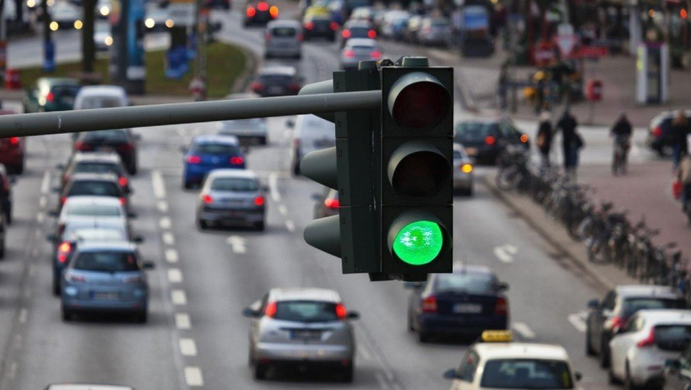 Αυτή η συσκευή κάνει όλα τα φανάρια των δρόμων πράσινα