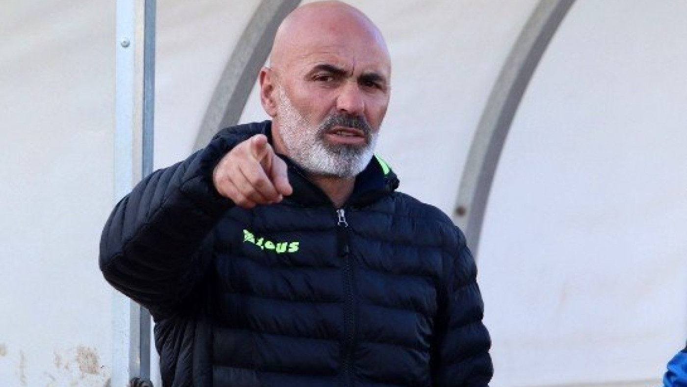 Μπελά: «Το πρωτάθλημα περνάει από τα Γιάννινα - Η Εθνική πρέπει να ξεκινάει από τον Κωνσταντέλια»