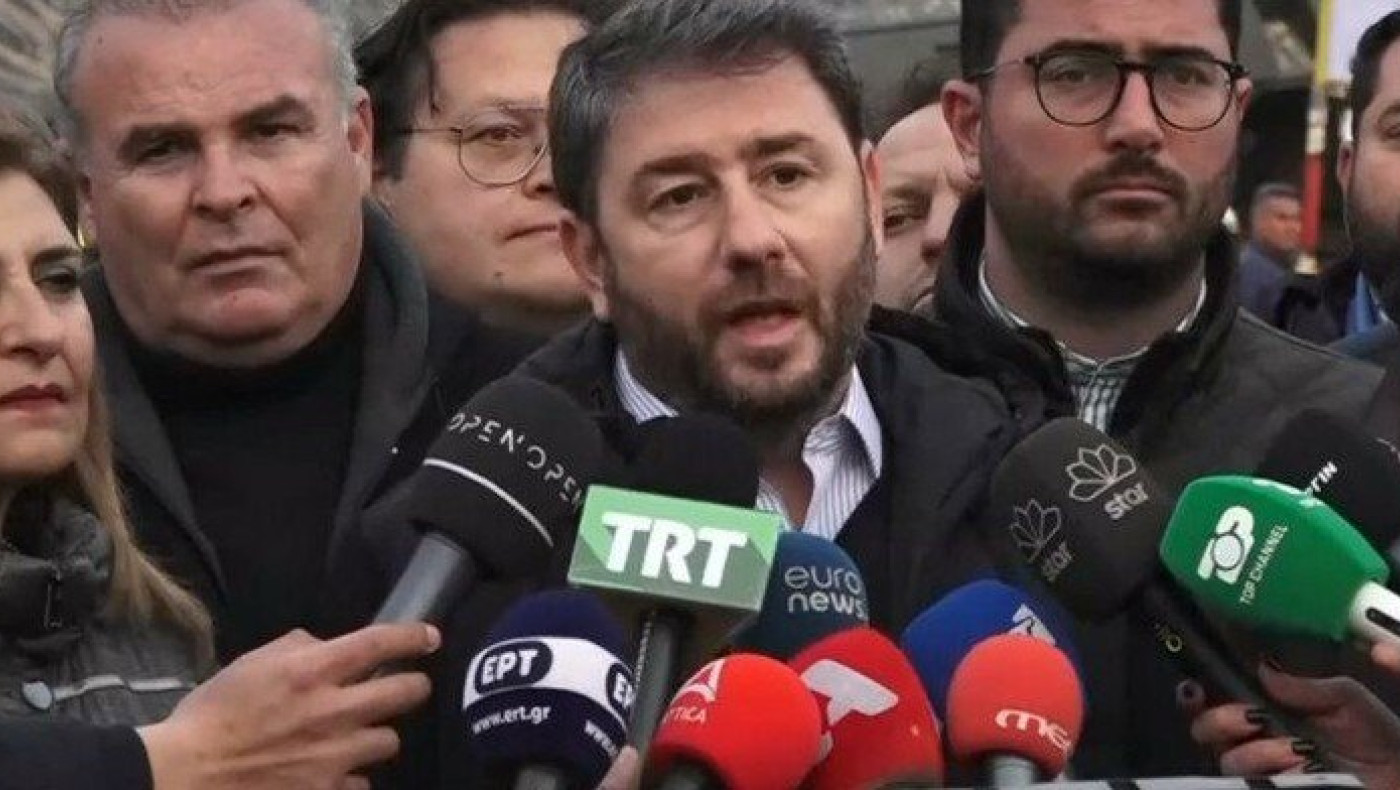 Ανδρουλάκης για δυστύχημα στα Τέμπη: «Γιατί να κρέμονται τόσες ζωές σε ένα ανθρώπινο χέρι;»