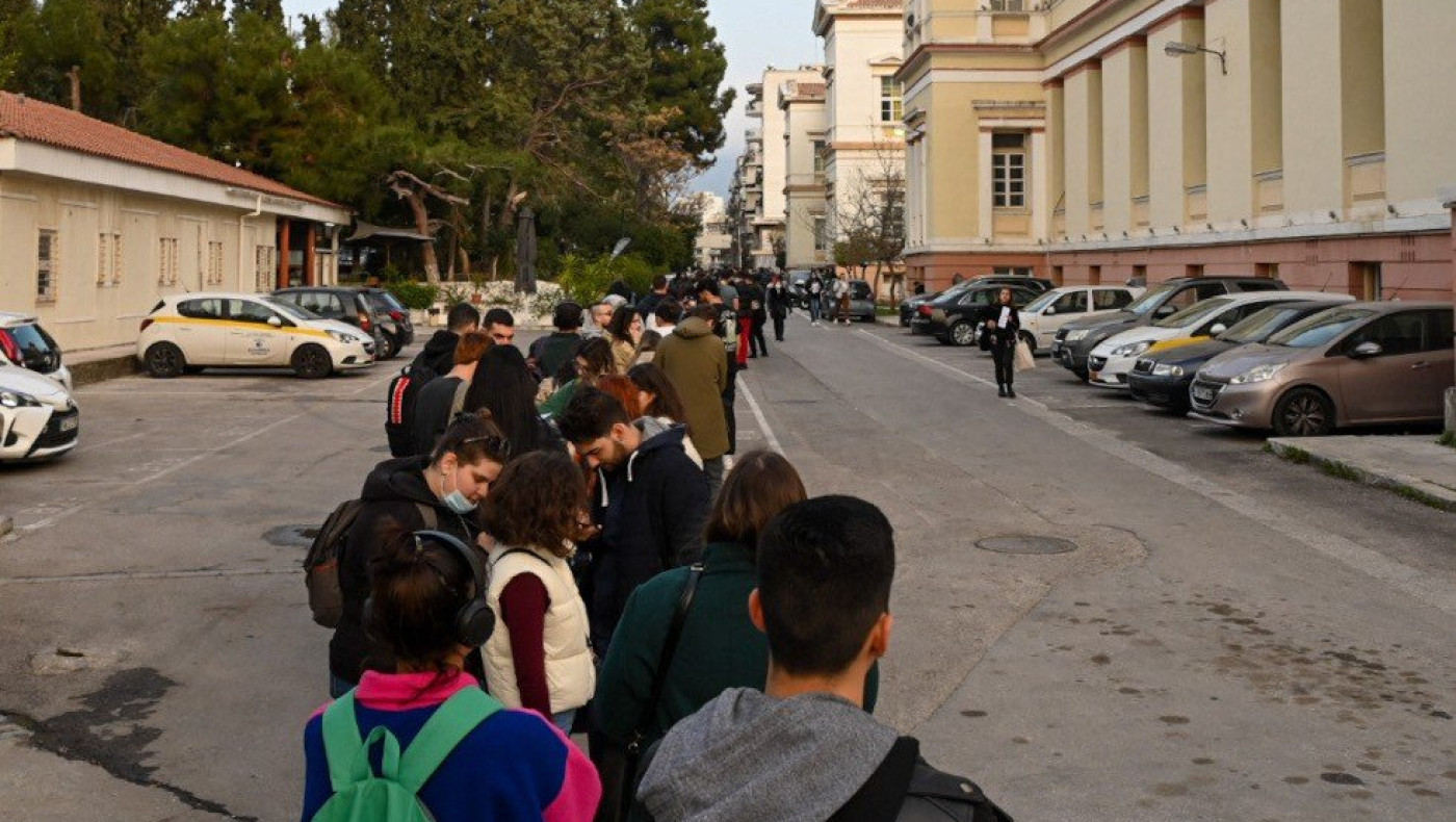 Δυστύχημα στα Τέμπη: Ουρές στα νοσοκομεία της Αθήνας για αιμοδοσία
