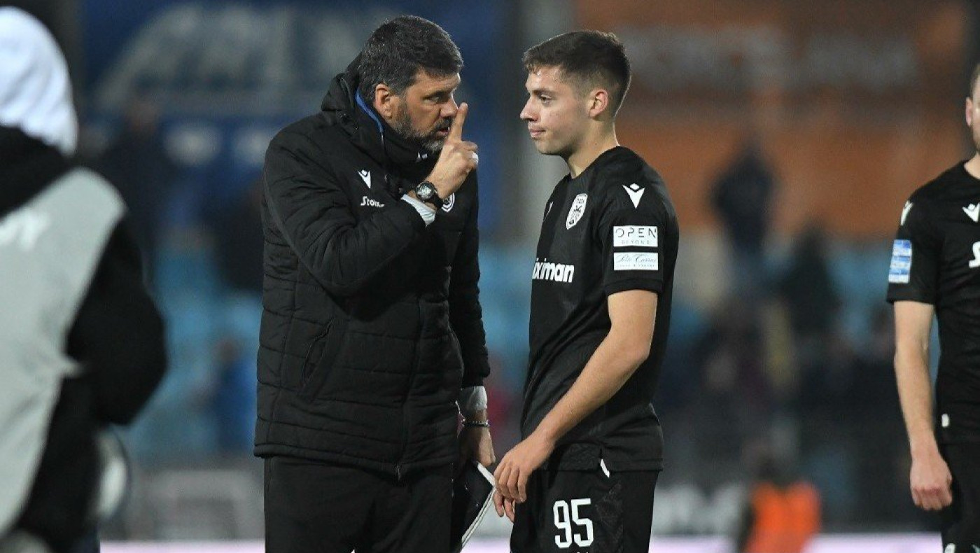 «Αυτοπαγιδεύτηκε» σε αργούς ρυθμούς με λάθος επιλογές και ατυχείς εμπνεύσεις