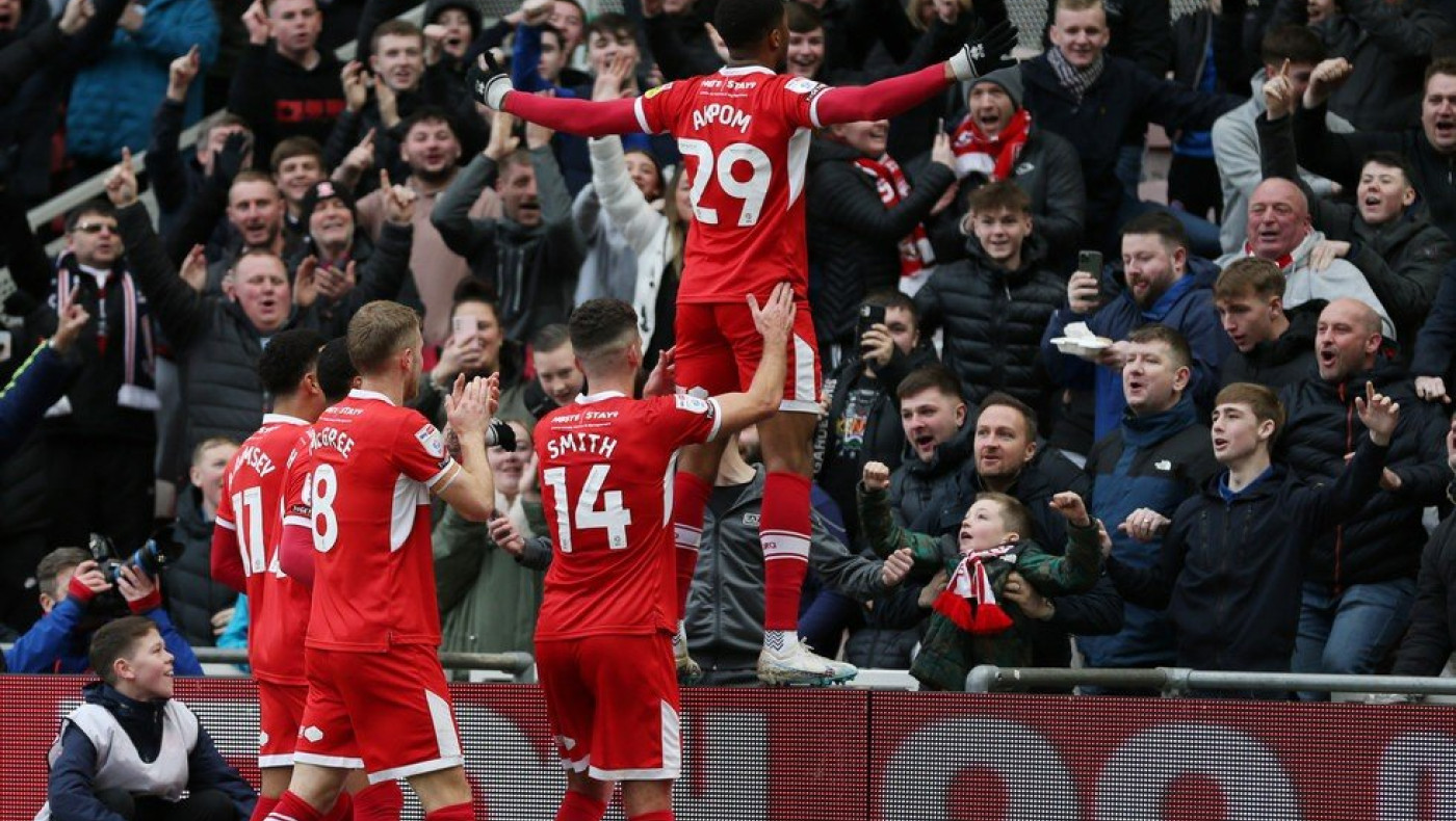 Τρομερός Άκπομ πέτυχε δύο γκολ και ισοφάρισε ρεκόρ 33 χρόνων στη Μίντλεσμπρο!