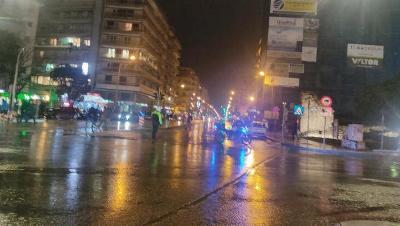 Θεσσαλονίκη: Πορεία μνήμης στο κέντρο για τους νεκρούς των Τεμπών- Συγκεντρωμένοι και στον ΟΣΕ