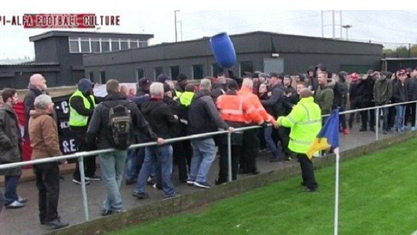 Σκηνές απείρου κάλλους σε ματς κυπέλλου στην Αγγλία! (vid)