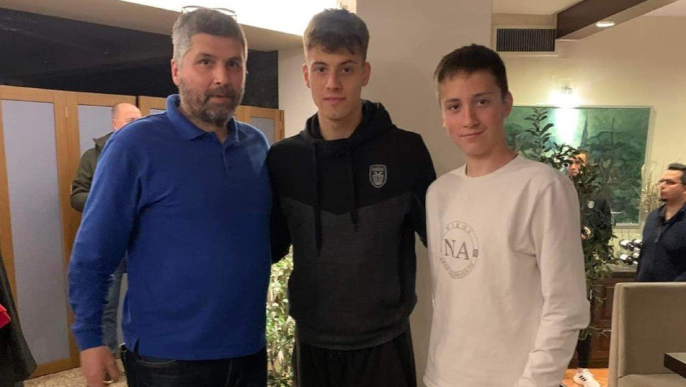 Συγκίνηση για «Ντέλια», τρέλα από τους μικρούς του φαν