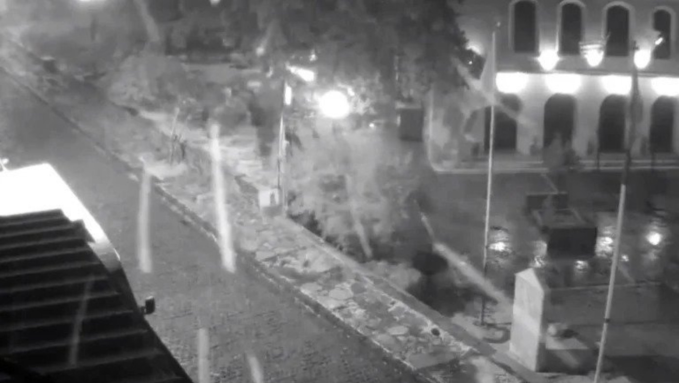 ΑΠΙΣΤΕΥΤΟ: Χιονόπτωση σε περιοχές της Θεσσαλονίκης στα μέσα Μαρτίου (video)