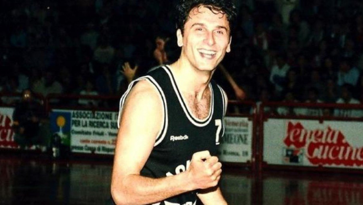 ΠΑΟΚ-ΑΕΚ: Στην κυκλοφορία τα συλλεκτικά εισιτήρια για την απόσυρση της φανέλας του Μπάνε