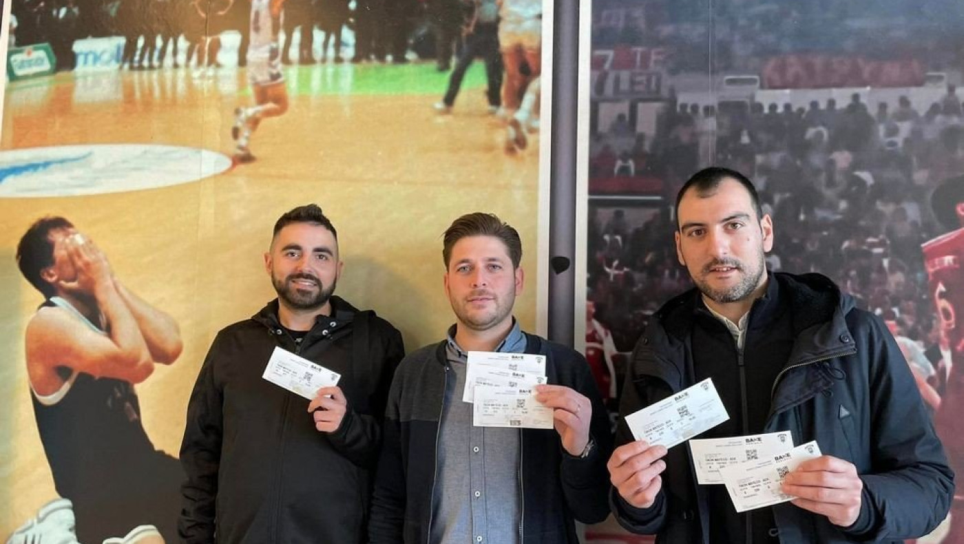 Μεγάλη ζήτηση για τον αγώνα ΠΑΟΚ-ΑΕΚ που θα τιμηθεί ο Μπάνε