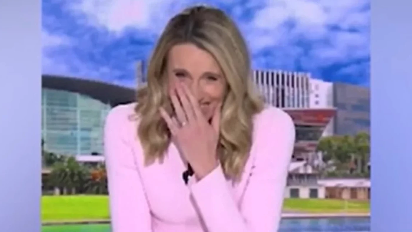 Επική στιγμή on air: Παρουσιάστρια ξέσπασε σε νευρικό γέλιο και δεν μπορούσε να αρθρώσει λέξη