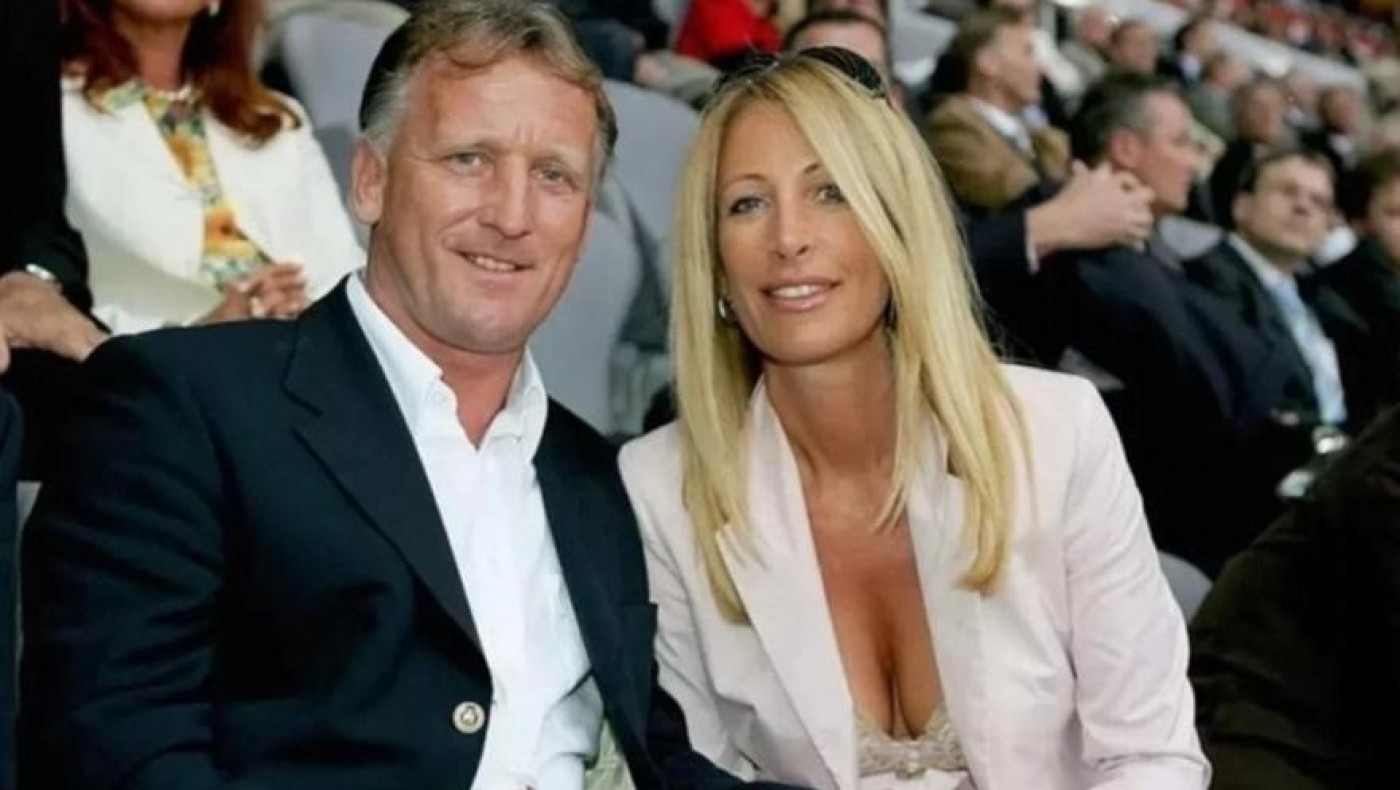 Γκάφα του Μπρέμε: Έστειλε βίντεο με τη γυναίκα του γυμνόστηθη