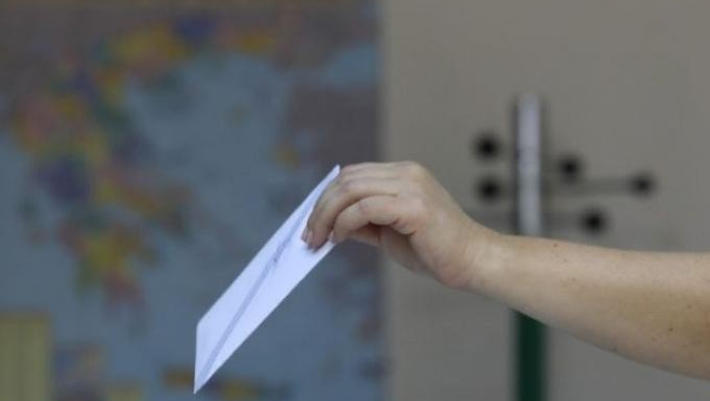 Τι δίνουν οι μπουκ για τις εκλογές της 21ης Μαΐου