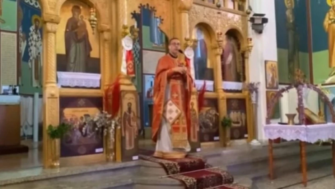 Eξομολογητικό κήρυγμα κληρικού: «Είμαστε πελάτες στις ιερόδουλες αλλά τις λιθοβολούμε»