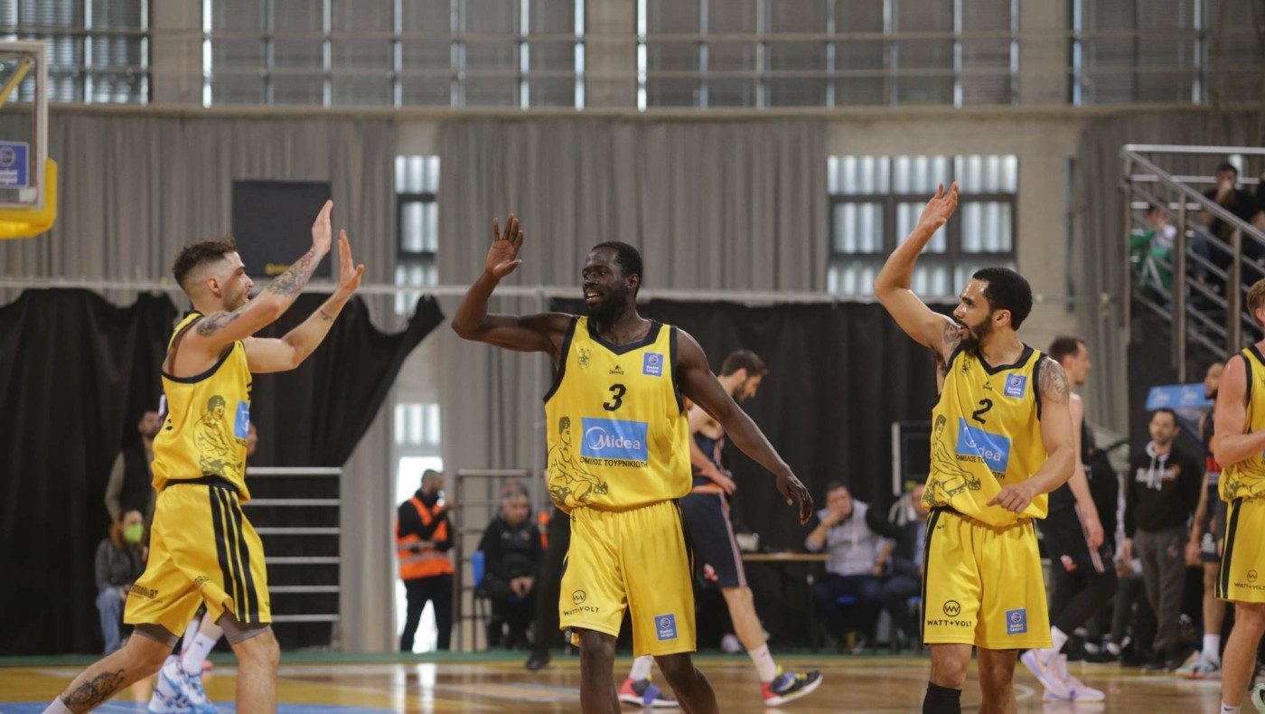 Εντυπωσιακό φινάλε για Άρη, με Ολυμπιακό στα πλέι οφ