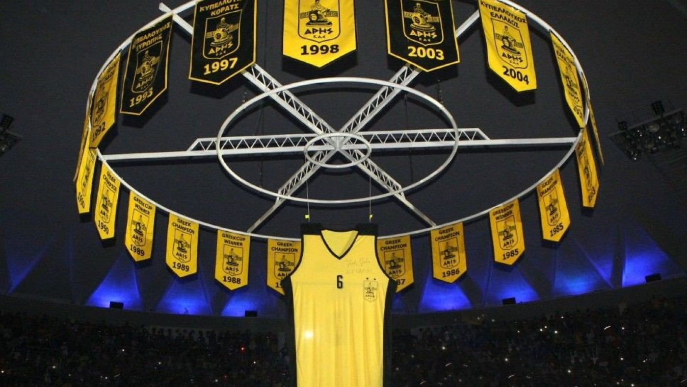 Άρης: Στην κυκλοφορία τα μπλουζάκια με το «22» 06-04-2023 20:09