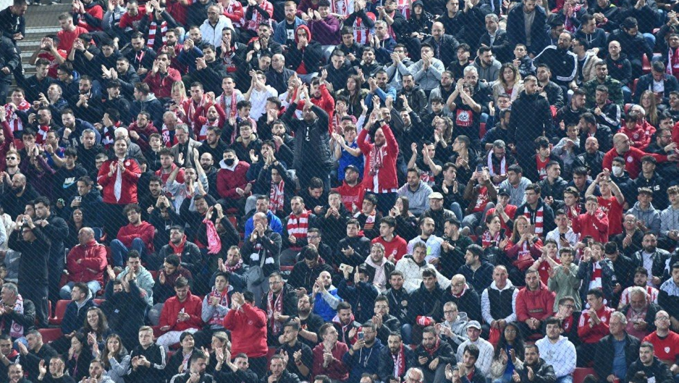 Αποδοκιμασίες στο ημίχρονο προς τους παίκτες του Ολυμπιακού