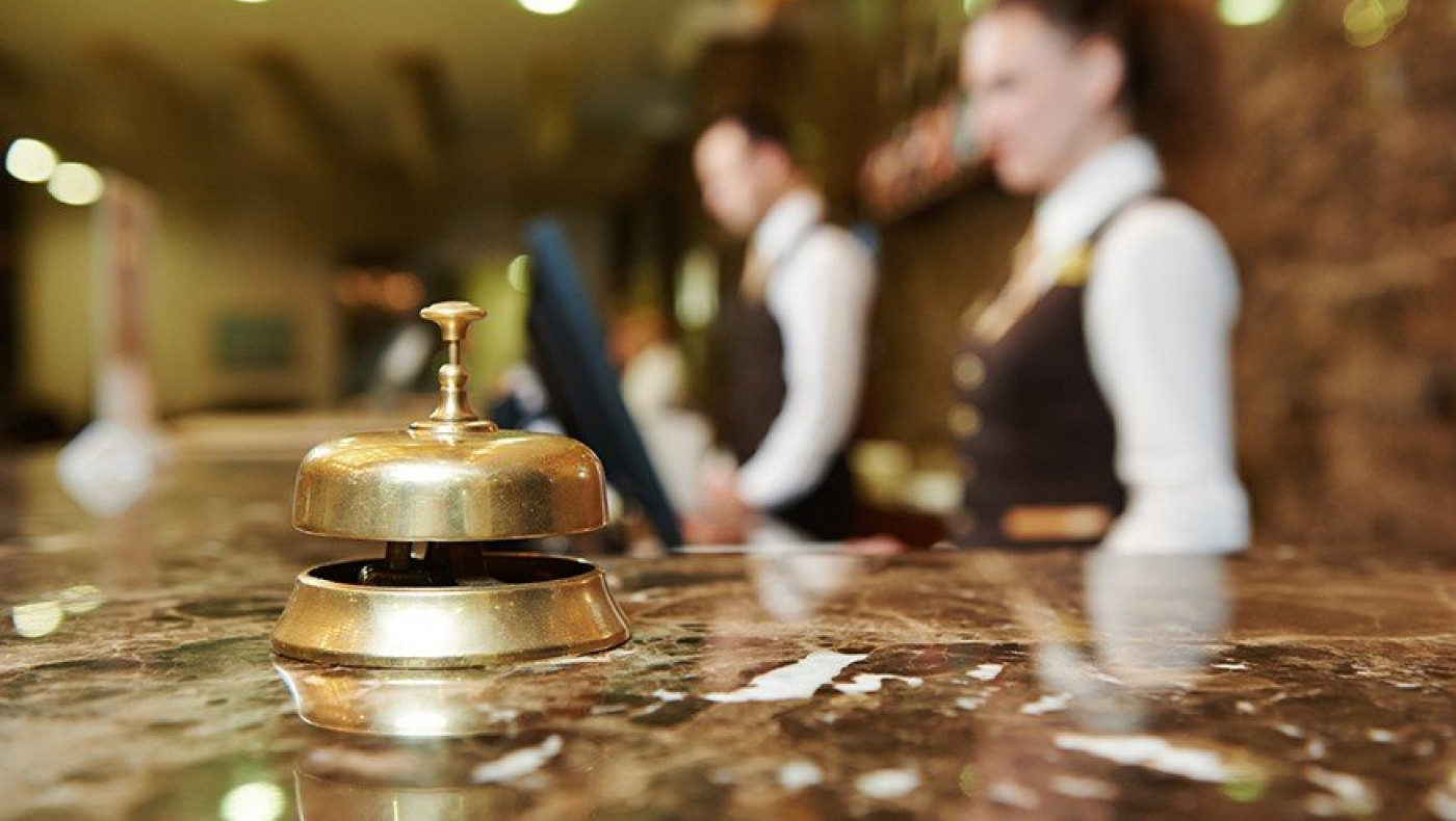 Πιάνει πάτο η Ελλάδα στους εργαζόμενους του τουρισμού - Αυτές οι βασικές δεξιότητες τους λείπουν