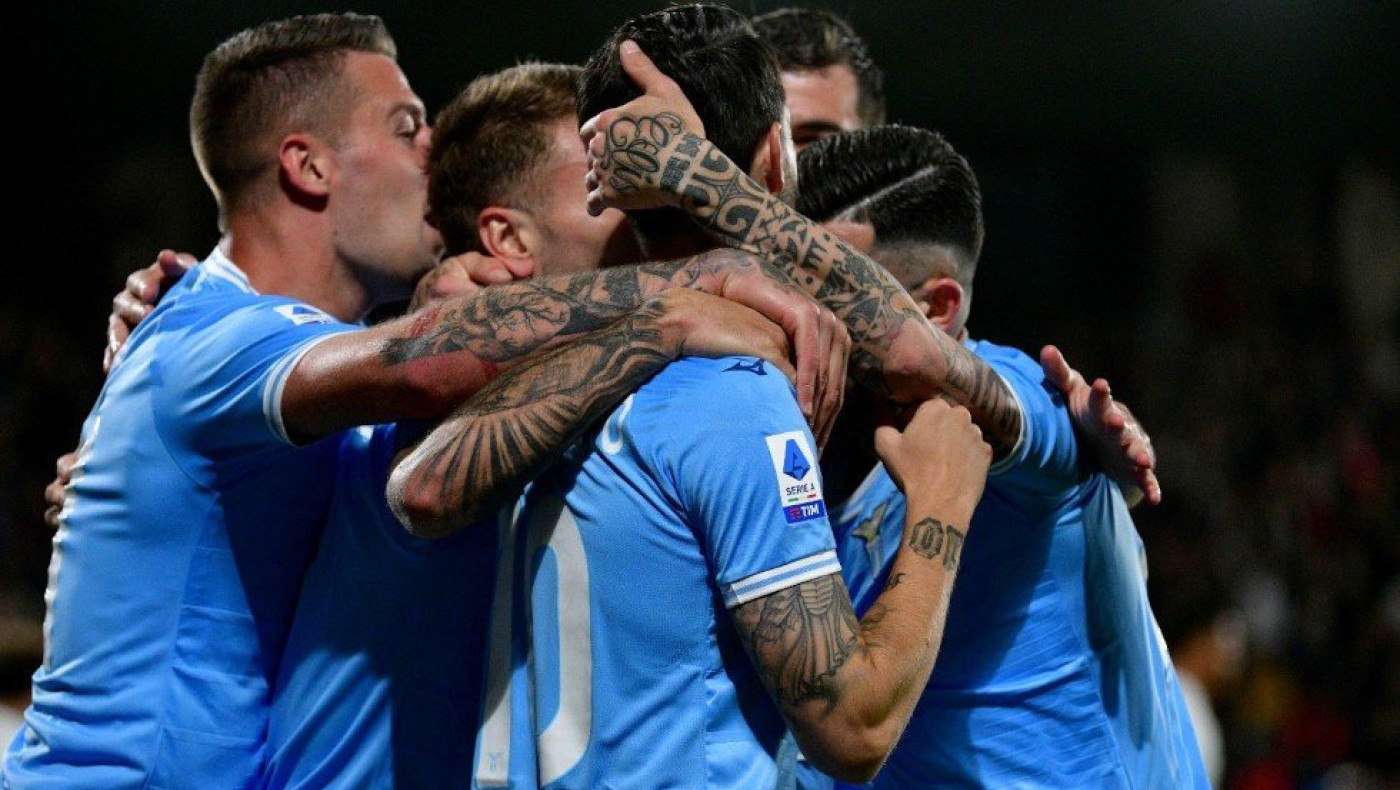 «Betshow»: Λάτσιο για φίλημα…