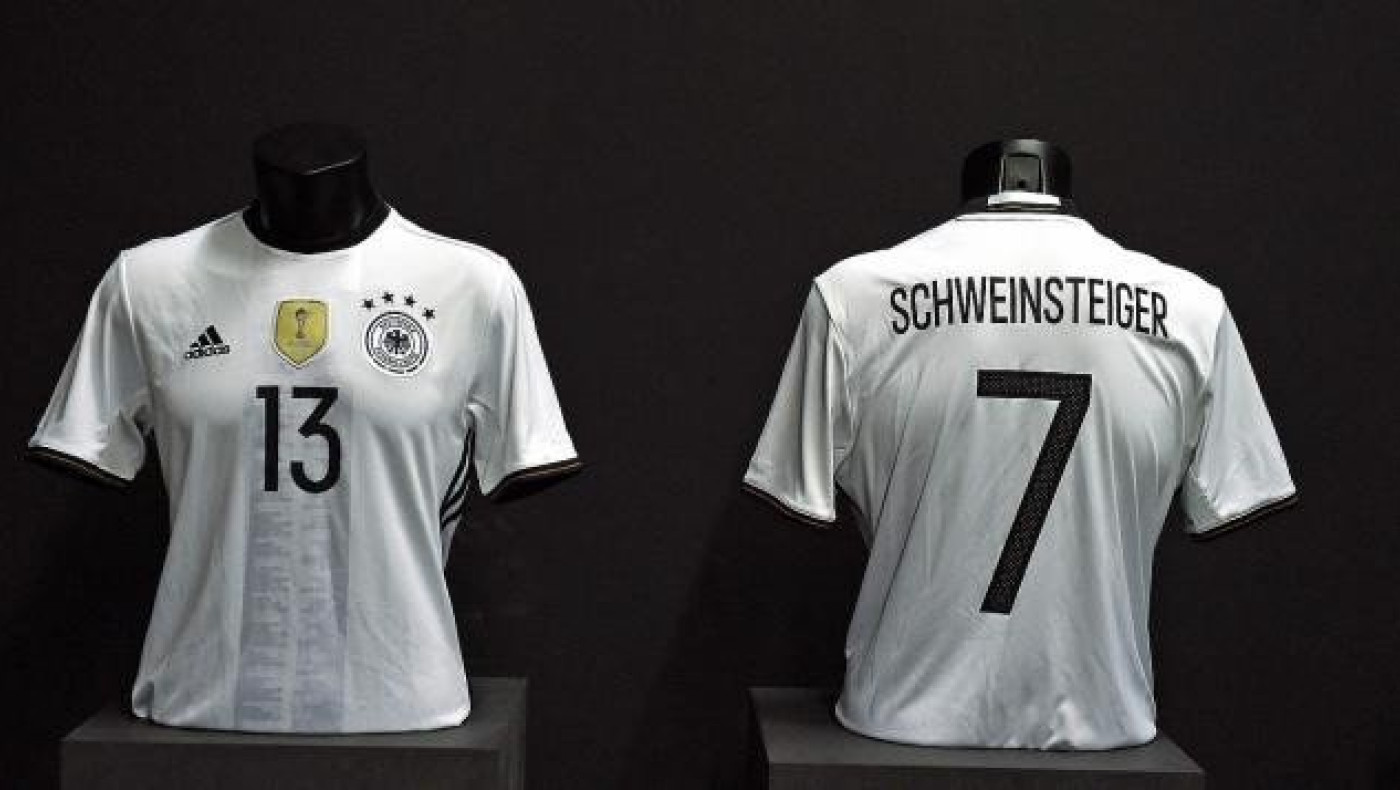 Η νέα φανέλα των «πάντσερ» (pics)