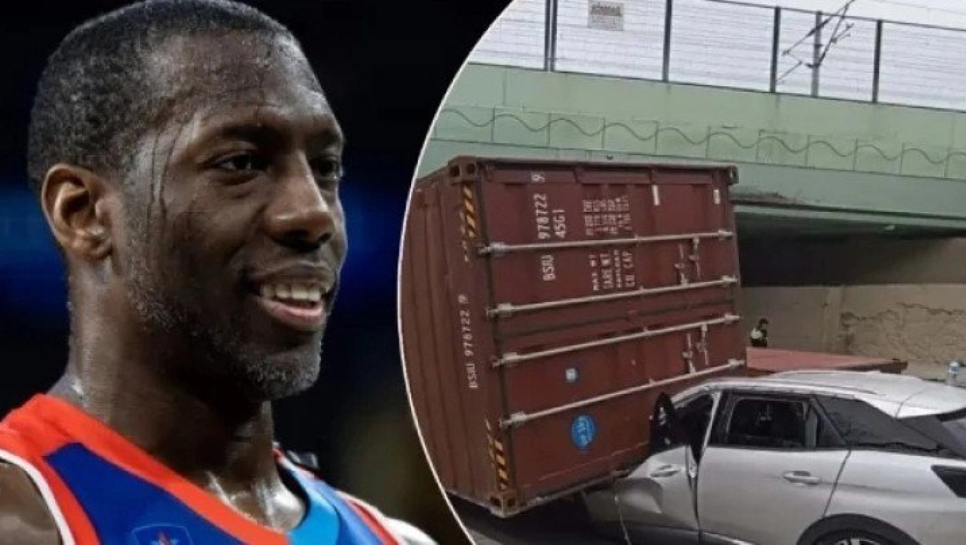 Παραλίγο τραγωδία: Έπεσε κοντέινερ στο αυτοκίνητο του Ντάνστον