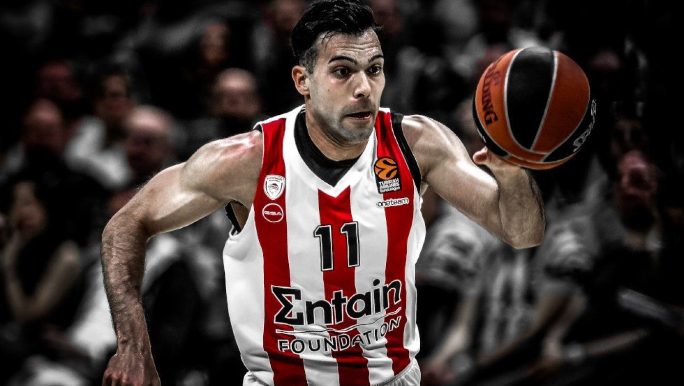 Η τρομερή περιγραφή αλά ελληνικά στο buzzer beater του Σλούκα