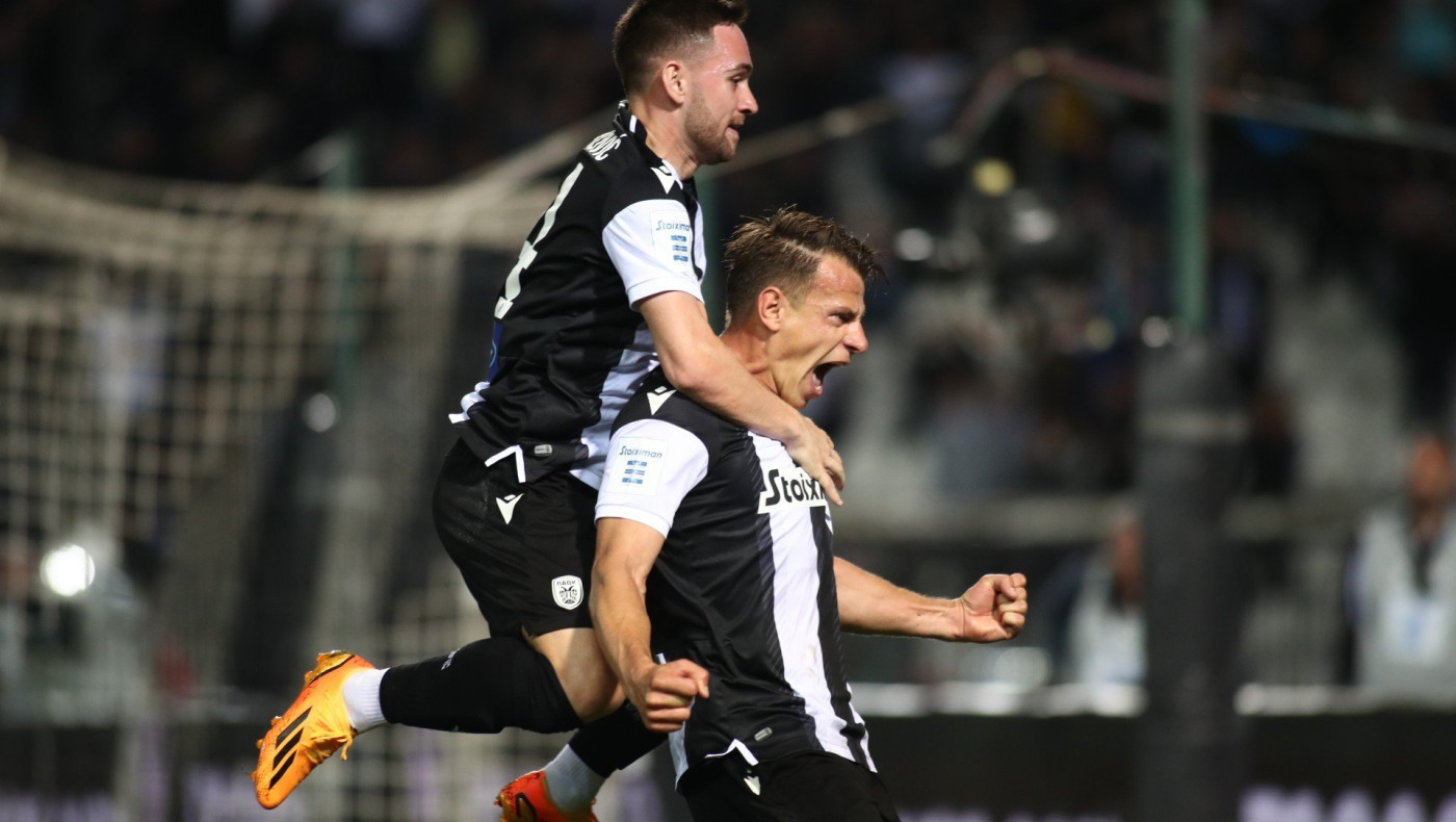 Αυτή η νύκτα μένει…