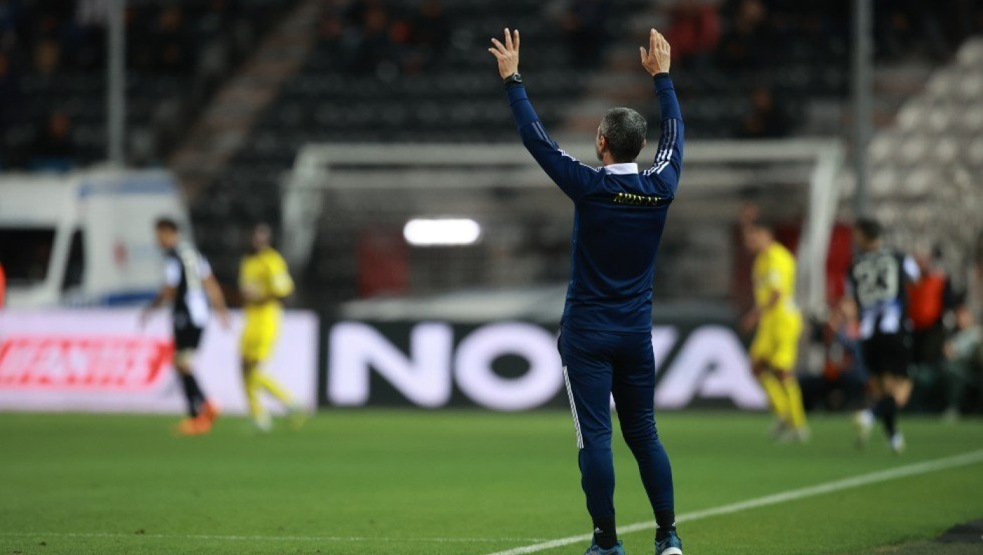 Ξέσπασμα Τερζή «Αν είναι δυνατόν να μη δόθηκε αυτό το πέναλτι. Θα τρελαθούμε εντελώς!»