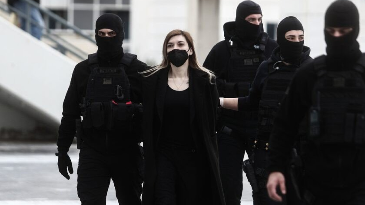 Σε δίκη η Ρούλα Πισπιρίγκου για τους θανάτους Μαλένας και Ίριδας