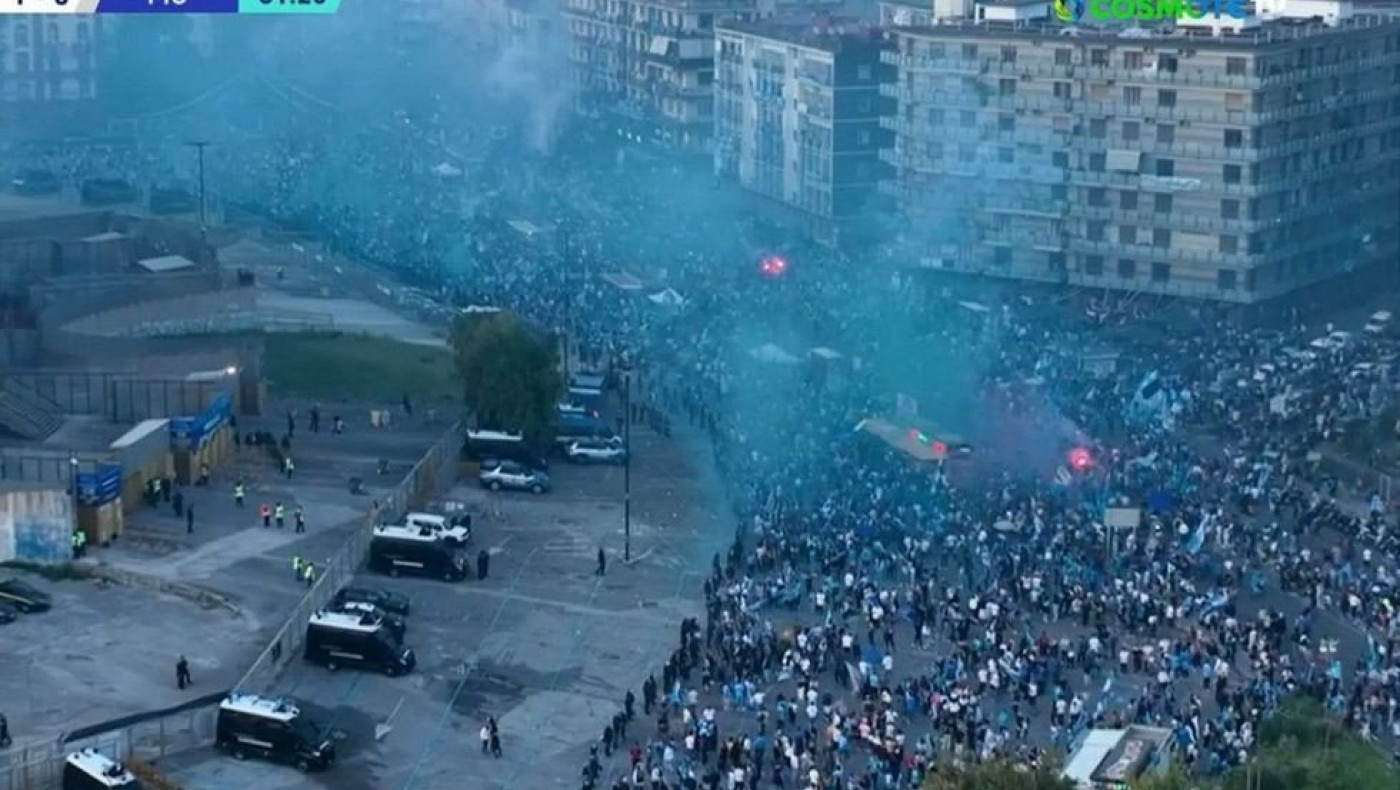 Πανδαιμόνιο στη Νάπολι πριν το ματς με την Κάλιαρι