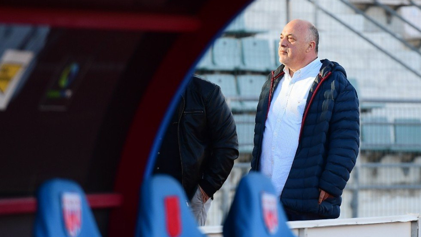 ΠΑΟΚ - ΑΕΚ: 34.000 ευρώ ζήτησε ο Μπέος για να δώσει το Πανθεσσαλικό