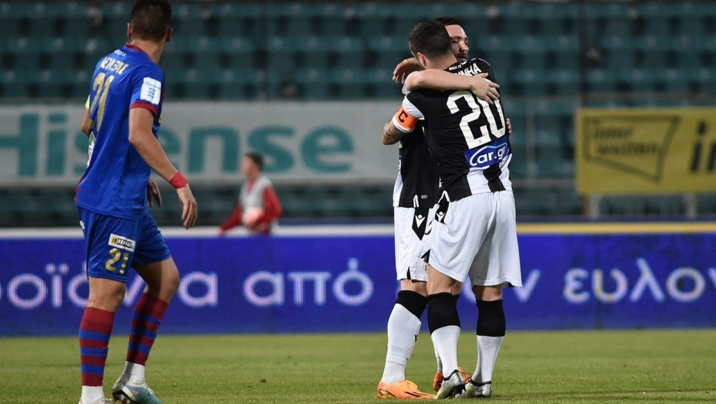 Η έλλειψη σοβαρών ποιοτικών λύσεων υποχρέωσε τον Λουτσέσκου να ρισκάρει