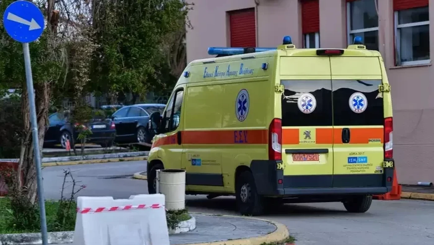 Θεσσαλονίκη: Σε κρίσιμη κατάσταση γιατρός που αυτοπυρπολήθηκε έξω από το σπίτι του