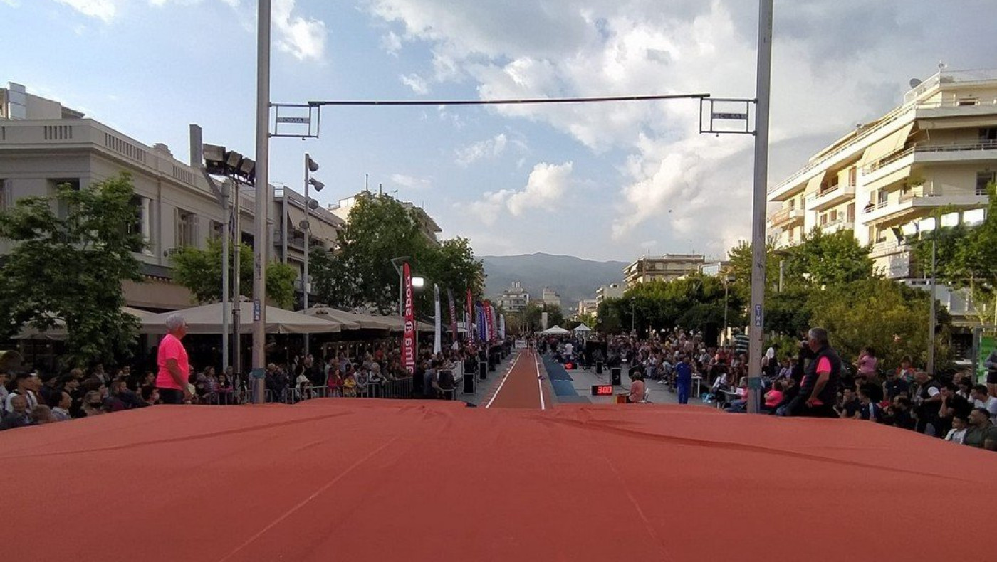 Ξεκίνησε το Kalamata Stree Pole Vault με σπουδαία επίδοση από την 14χρονη Μήρτσιου