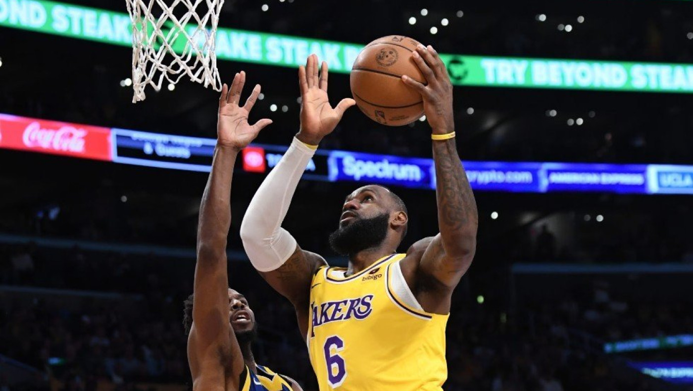 Ο ΛεΜπρόν οδήγησε τους Λέικερς στους τελικούς της Δύσης - Ασταμάτητοι οι Χιτς στον τελικό της Ανατολής