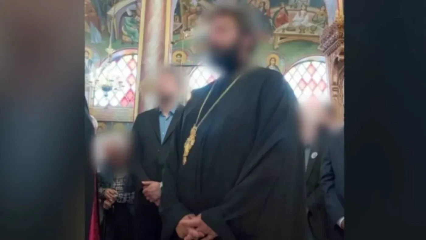 Επιχειρηματίας έγινε παπάς για να γλιτώσει από τα χρέη του!