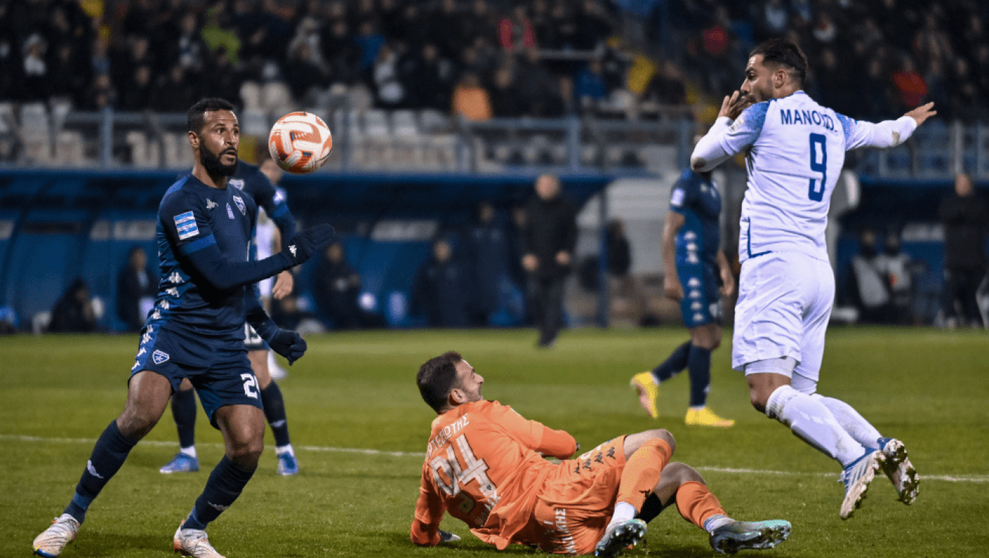 Real Player: Κόκκινη κάρτα στη μάχη παραμονής