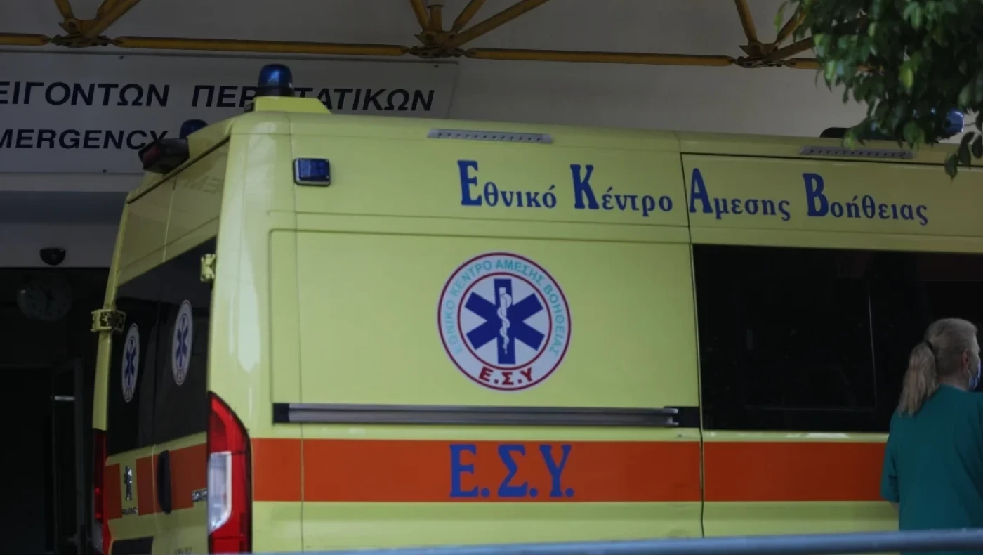 Ώρες αγωνίας για το κοριτσάκι που παρασύρθηκε από το αγροτικό του πατέρα του