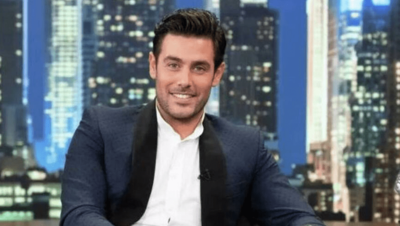 Μαρτάκης: «Τραγουδούσα και ένιωθα να με πιάνουν διάφορα χέρια, χουφτωματάκια…»