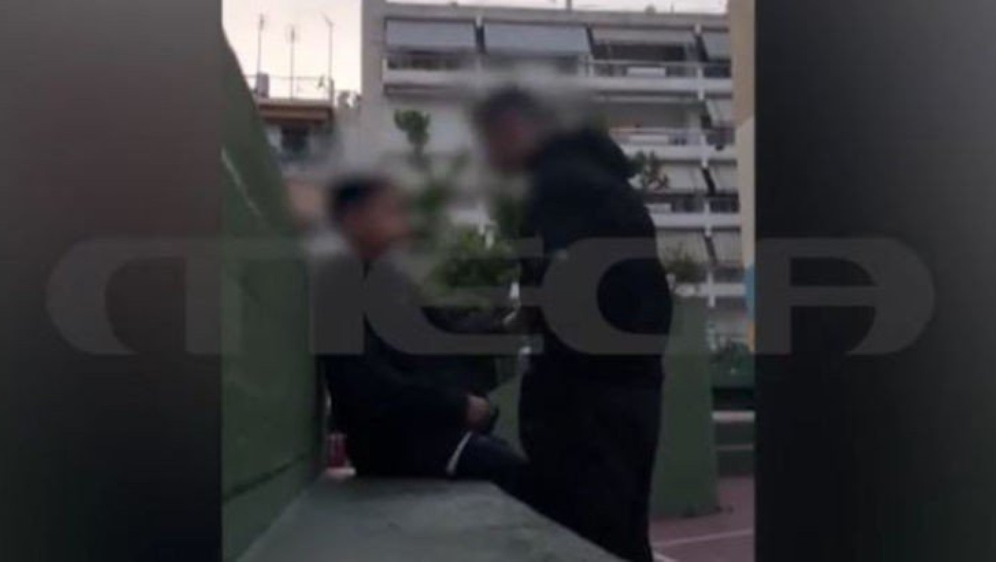 Βίντεο ντοκουμέντο με νέο περιστατικό ξυλοδαρμού ανηλίκου: «Θα φας μπουκέτο»