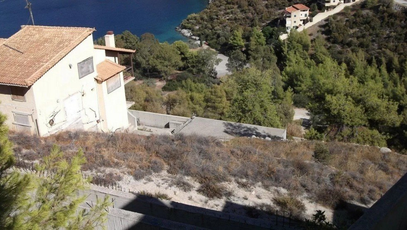 Πέτρος Φιλιππίδης: Βγαίνει ξανά στο σφυρί το εξοχικό του στο Σοφικό