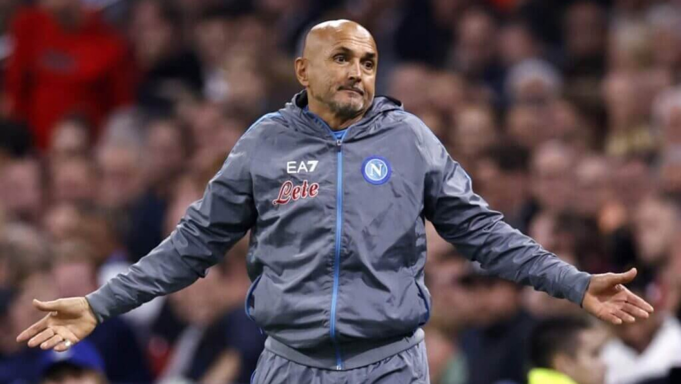 Πέρασαν τον Σπαλέτι για στρίπερ στο μπατσελορέτ πάρτι τους: «Είσαι αυτός που περιμένουμε;»