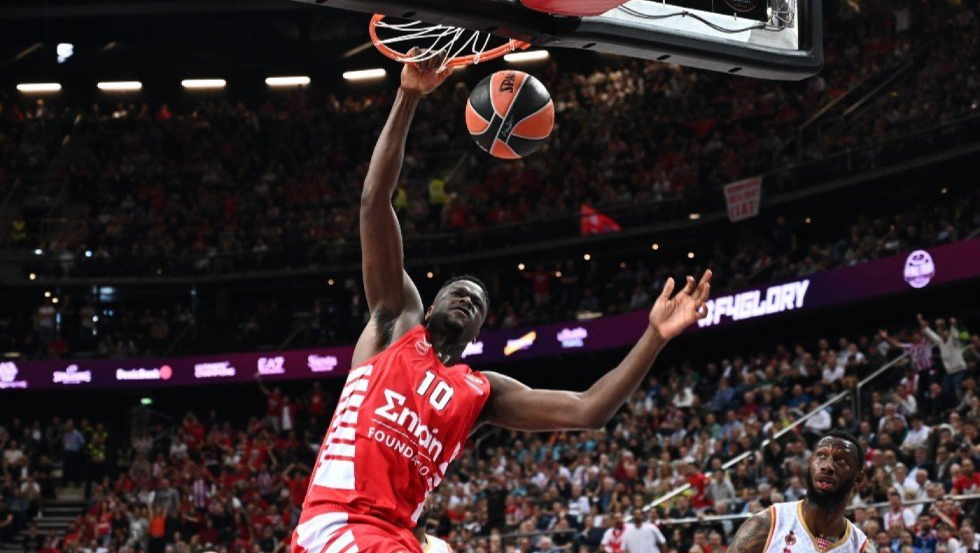 Φαλ: «Πρέπει να πάρουμε την Ευρωλίγκα»