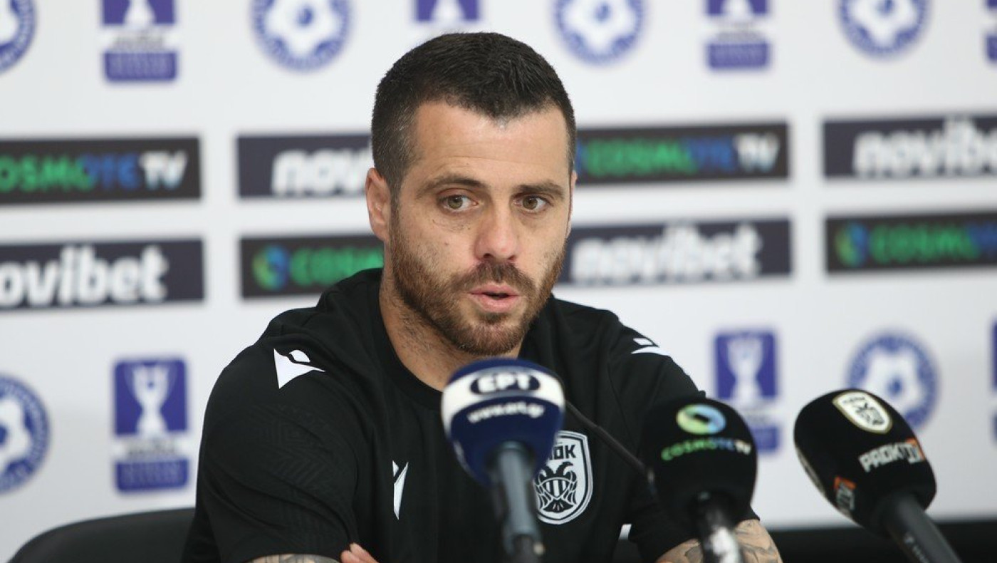 Βιεϊρίνια: «Οι τελικοί δεν παίζονται, κερδίζονται - Δεν θα κριθεί από το κύπελλο αν συνεχίσω ή όχι»