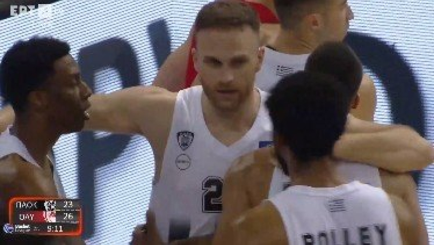 «Γαλλικά» ανάμεσα σε Λαρεντζάκη και Φράνκε στο PAOK Sports Arena (vid)