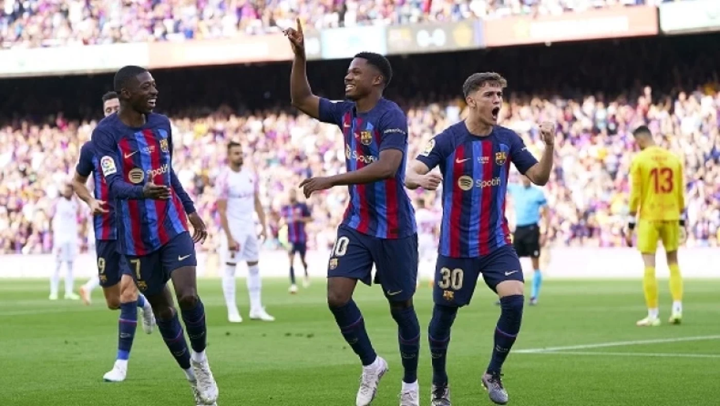 Τριάρα για την Μπάρτσα στο αντίο των Μπουσκέτς, Άλμπα, υποβιβασμός για Εσπανιόλ, στα αστέρια η Σοσιεδάδ