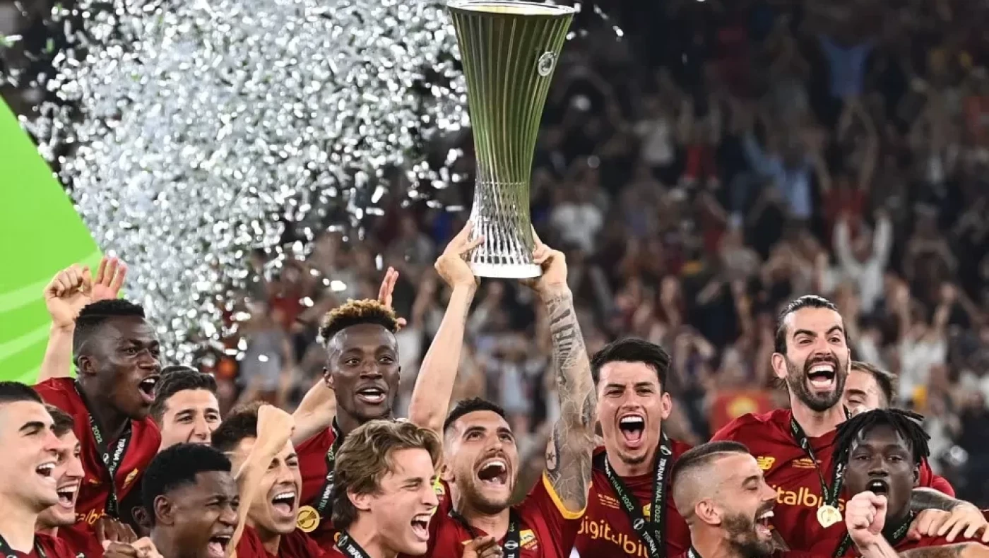 Ο Ολυμπιακός υποστηρίζει Ρόμα στον τελικό και ο λόγος δεν είναι η... Σουλούκου